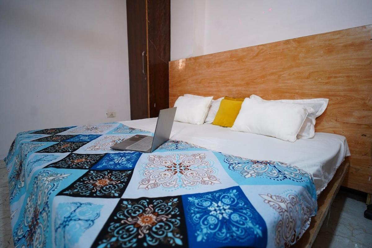 Airport Distance Large Apartment New Delhi